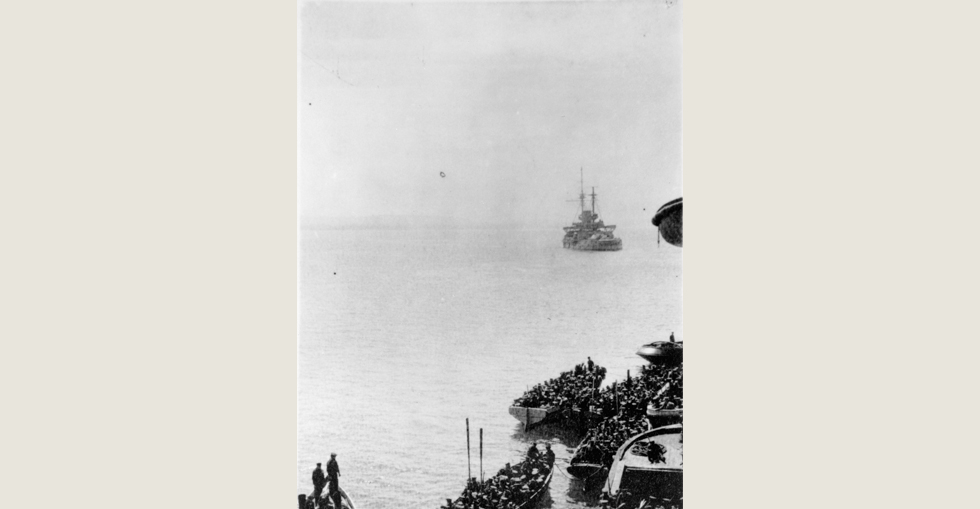 Auckland Battalion landing at Gallipoli, 25 April 1915